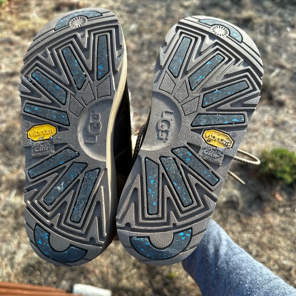 UGG Viki waterproof boots - Picture 6 of 6